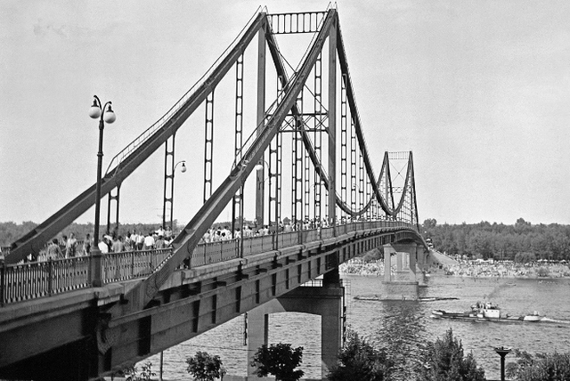 Hé lộ cuộc sống ở Ukraine dưới thời Liên Xô - Hình 2 He lo cuoc song o Ukraine duoi thoi Lien Xo-Hinh-2