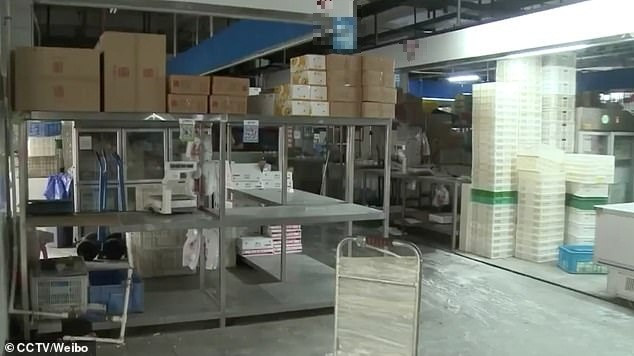 Ảnh hiếm chợ đầu mối là ổ dịch COVID-19 ở Bắc Kinh - Hình 2 Anh hiem cho dau moi la o dich COVID-19 o Bac Kinh-Hinh-2