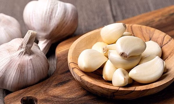 Chuyên gia khuyên 4 loại tỏi ăn nhiều cực hại - Hình 2 Chuyen gia khuyen 4 loai toi an nhieu cuc hai-Hinh-2