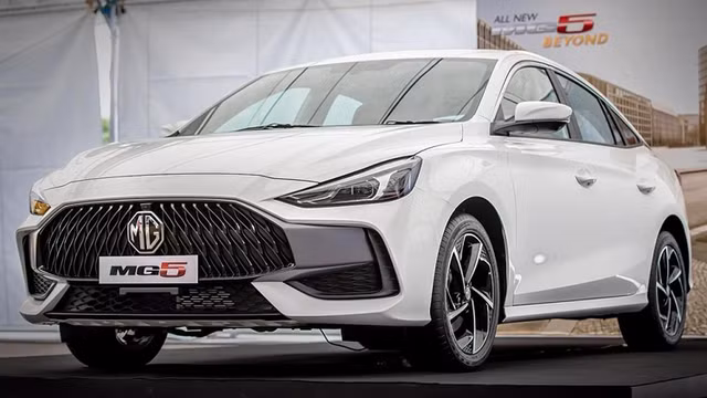 Sau Tết Nguyên Đán loạt ô tô ra mắt người tiêu dùng - Hình 2 Sau Tet Nguyen Dan loat o to ra mat nguoi tieu dung-Hinh-2