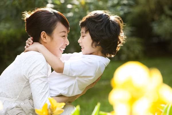 5 câu nói tích cực đứa trẻ khao khát được nghe từ mẹ - Hình 6 5 cau noi tich cuc dua tre khao khat duoc nghe tu me-Hinh-6