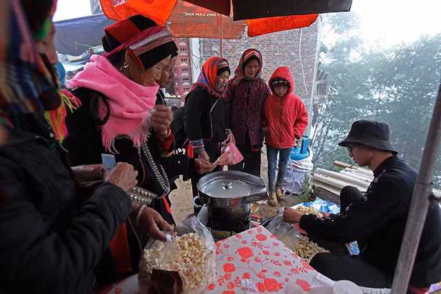 Can canh cho phien Ha Giang nhon nhip nhung ngay cuoi nam 2018-Hinh-19