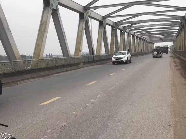 Nữ sinh tự tử sau khi bị hiếp dâm: Bạn trai hoảng loạn, không muốn gặp ai Nu sinh tu tu sau khi bi hiep dam: Ban trai hoang loan, khong muon gap ai