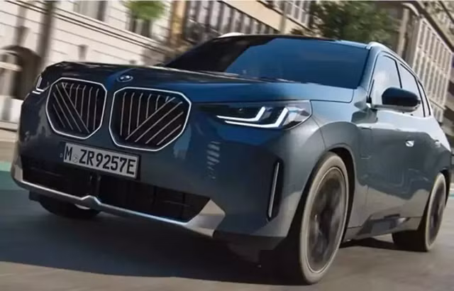 Xem truoc BMW X3 2025 the he moi