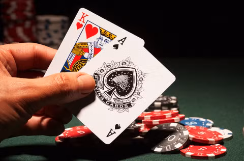 Nhiều game online bị cơ quan chức năng yêu cầu gỡ bỏ Nhieu game online bi co quan chuc nang yeu cau go bo
