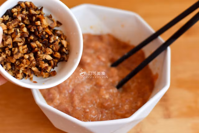 Bi quyet lam mon xoi vien thit huong vi moi la-Hinh-7