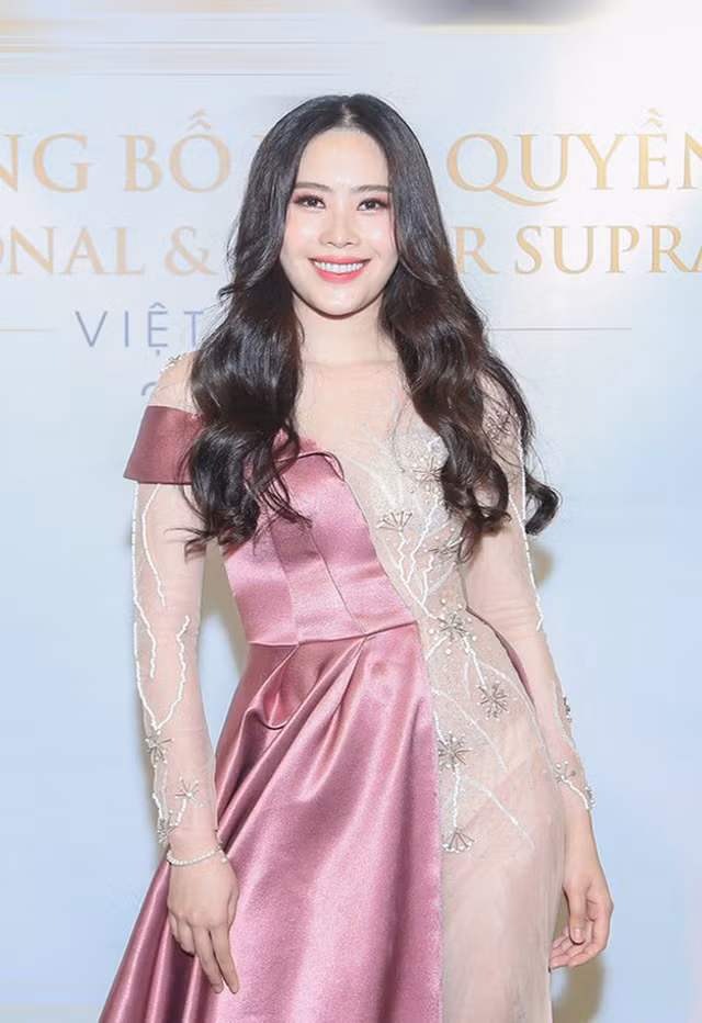 Gu thoi trang that thuong cua Nam Em sau lum xum tinh cam-Hinh-5