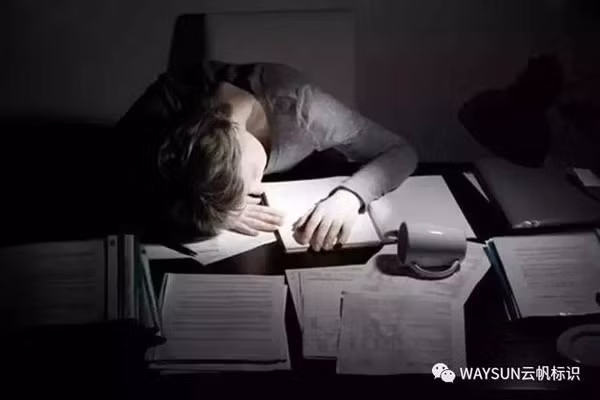 Nghe chuyên gia chỉ cách giảm tác hại của thức khuya Nghe chuyen gia chi cach giam tac hai cua thuc khuya