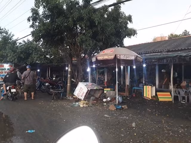 Vợ chồng chủ quán nước đánh khách chảy máu đầu bị trả thù - Hình 4 Vo chong chu quan nuoc danh khach chay mau dau bi tra thu-Hinh-4