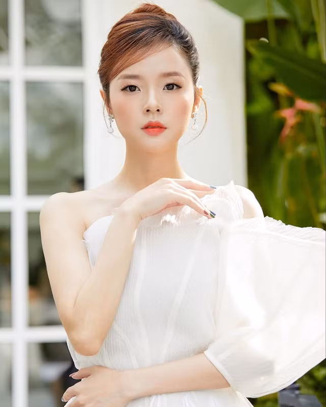 Những hot girl Việt tuổi 30 với khối tài sản khổng lồ - Hình 2 Nhung hot girl Viet tuoi 30 voi khoi tai san khong lo-Hinh-2