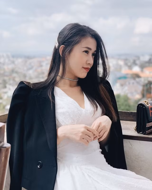 Những hot girl Việt tuổi 30 với khối tài sản khổng lồ - Hình 16 Nhung hot girl Viet tuoi 30 voi khoi tai san khong lo-Hinh-16