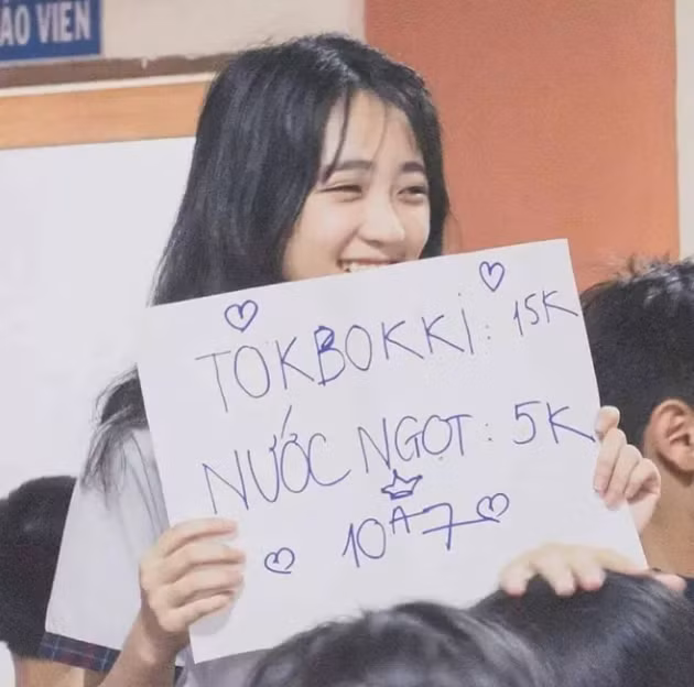 Nữ sinh 2K2 khiến dân mạng 'mệt tim' vì quá xinh - Hình 3 Nu sinh 2K2 khien dan mang 'met tim' vi qua xinh-Hinh-3