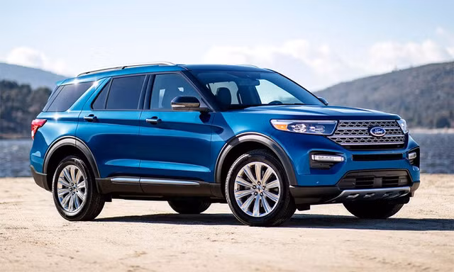 Hang loat xe Ford Explorer bi dieu tra an toan tai My