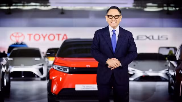 Vì sao Chủ tịch Toyota chuyển giao quyền lực cho người đứng đầu Lexus? Vi sao Chu tich Toyota chuyen giao quyen luc cho nguoi dung dau Lexus?