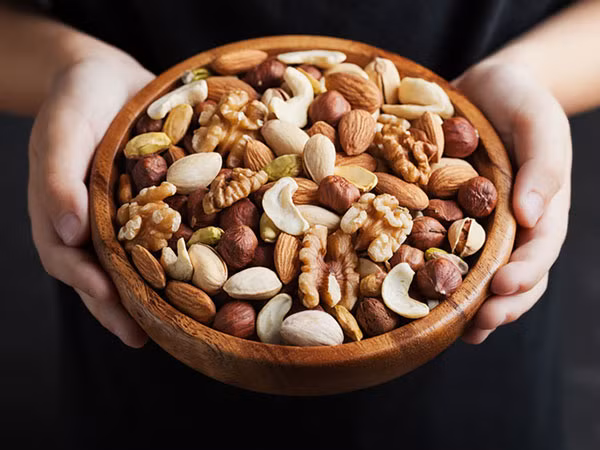Tiêu thụ các loại hạt giúp ngừa tăng cân và giảm nguy cơ béo phì - Hình 2 Tieu thu cac loai hat giup ngua tang can va giam nguy co beo phi-Hinh-2