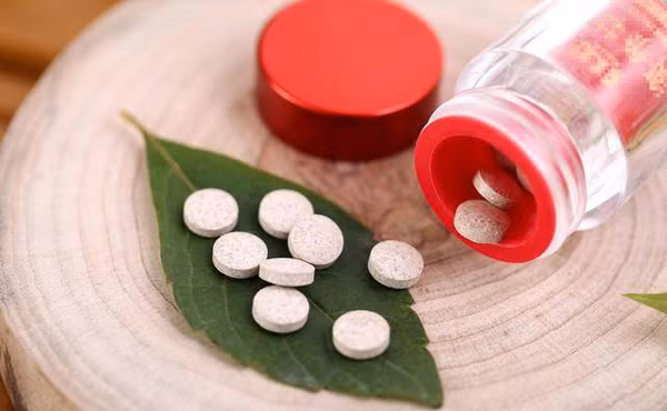 4 loại Vitamin có thể hại gan khủng khiếp - Hình 2 4 loai Vitamin co the hai gan khung khiep-Hinh-2