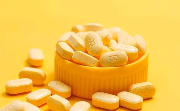 4 loại Vitamin có thể hại gan khủng khiếp - Hình 4 4 loai Vitamin co the hai gan khung khiep-Hinh-4