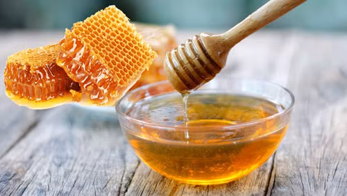 Cách phân biệt mật ong thật, giả như thế nào? - Hình 4 Cach phan biet mat ong that, gia nhu the nao?-Hinh-4