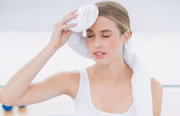 Đổ mồ hôi những vị trí này cảnh giác bệnh tật trong người - Hình 3 Do mo hoi nhung vi tri nay canh giac benh tat trong nguoi-Hinh-3