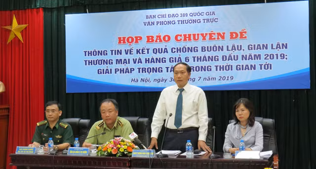 Phải làm rõ Asanzo có lừa dối người tiêu dùng? Phai lam ro Asanzo co lua doi nguoi tieu dung?