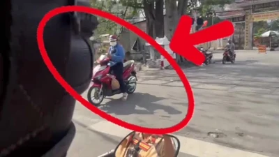 CSGT xử lý nghiêm vi phạm an toàn đường sắt, kể cả người đi bộ