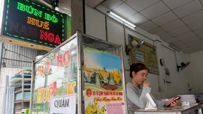 Chủ quán bún bò 'rụng rời' nhận 180 triệu chuyển khoản nhầm