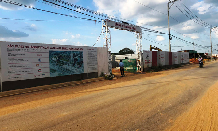 Theo ông Lê Văn Pha, phó Tổng giám đốc Tổng công ty Cơ khí giao thông vận tải Sài Gòn (Samco, chủ đầu tư bến xe miền Đông), dự kiến bến xe mới sẽ đưa vào hoạt động trong quý 1/2019.