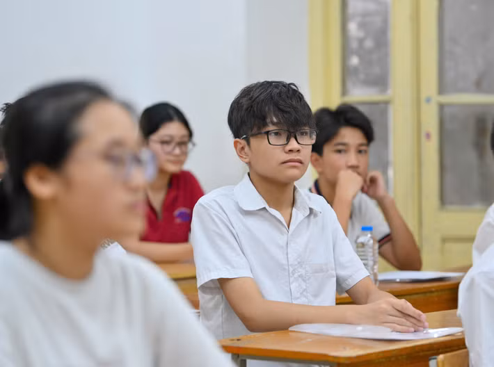 Kỳ thi tuyển sinh vào lớp 10 THPT công lập năm học 2026-2027 tại Hà Nội sẽ diễn ra trong hai ngày 30 và 31/5; các môn chuyên được tổ chức vào ngày 1/6.