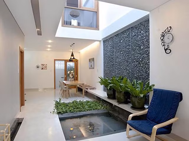 Thiet ke nha ong co gieng troi dep hut anh sang mat troi-Hinh-6