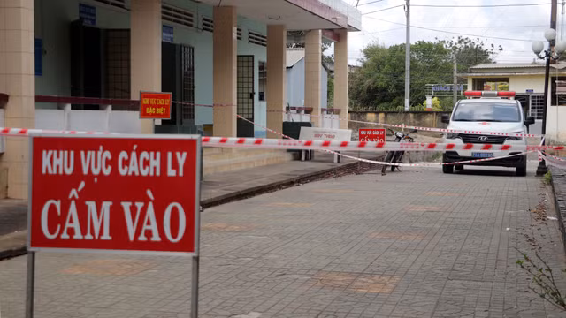 Ap Thua Loi cua tinh Ben Tre chi con cach ly 30 ho