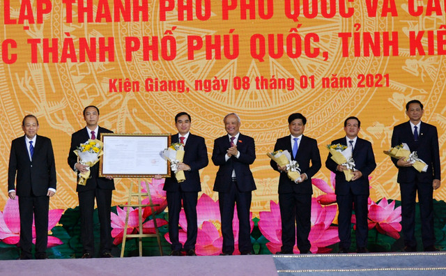 Huyện đảo Phú Quốc chính thức lên Thành phố Huyen dao Phu Quoc chinh thuc len Thanh pho