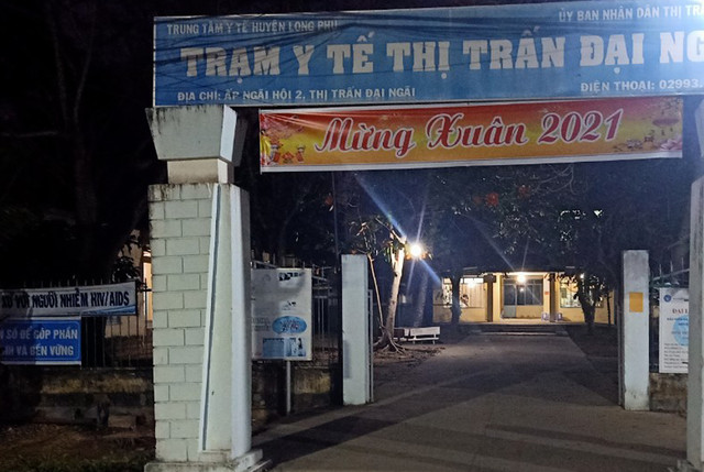 Người đàn ông 53 tuổi đột tử trên xe khách ở miền Tây Nguoi dan ong 53 tuoi dot tu tren xe khach o mien Tay