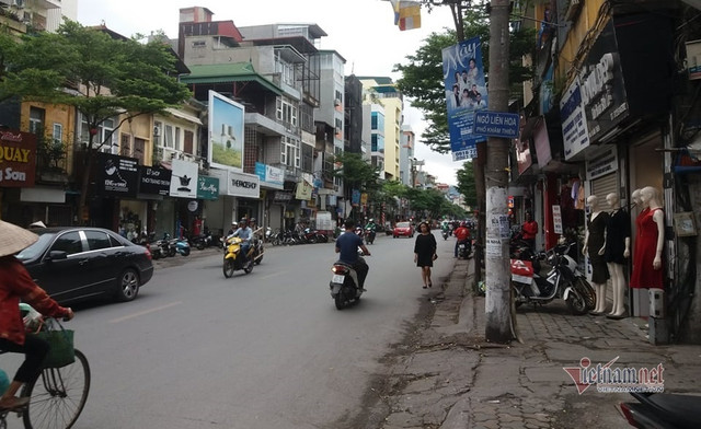 Có một phố Khâm Thiên từng là chốn ăn chơi chơi khét tiếng với gái đẹp, sòng bạc - Hình 2 Co mot pho Kham Thien tung la chon an choi choi khet tieng voi gai dep, song bac-Hinh-2