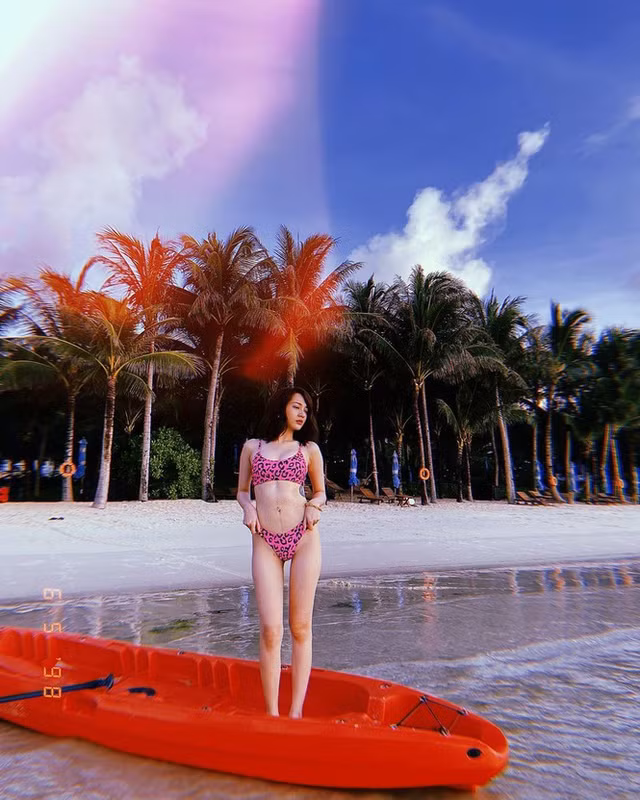 Bao Anh khoe vong ba cang may voi bikini hoa tiet da bao-Hinh-3