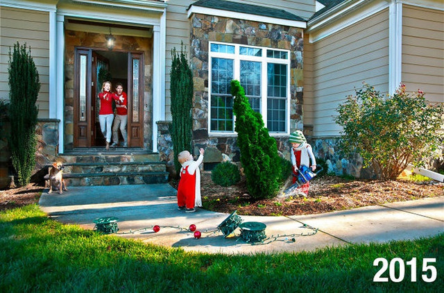 'Chết cười' với loạt ảnh Giáng sinh gây bão mạng của gia đình Mỹ - Hình 2 'Chet cuoi' voi loat anh Giang sinh gay bao mang cua gia dinh My-Hinh-2