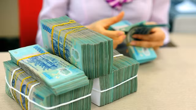 Lai suat dai han khong giam, gui tiet kiem ung dung huong loi