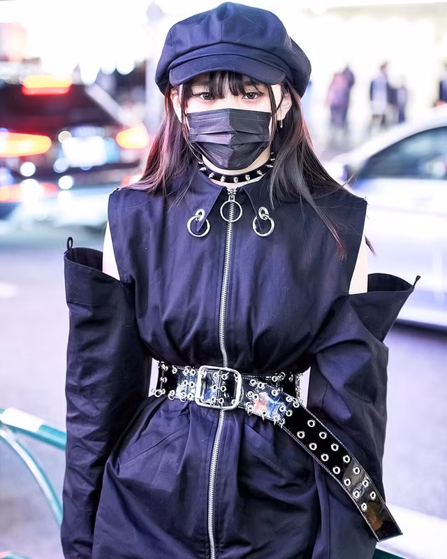 Khau trang - tu mieng gac y te den vat bat ly than sau vu virus corona-Hinh-8