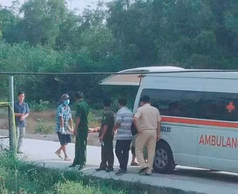 Dinh chi vu an chong bi trom dam chet, vo giang co khien ke trom tu vong