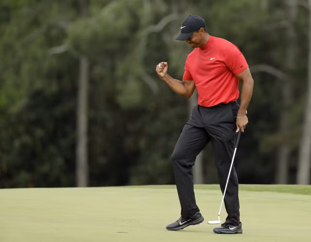 Golfer nao kiem nhieu tien thuong nhat the gioi?