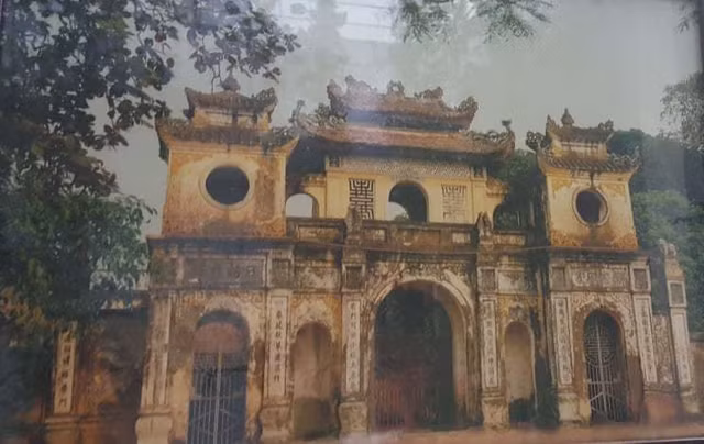 So huu hon 20 can nha o pho co Ha Noi, ong la ai?-Hinh-6