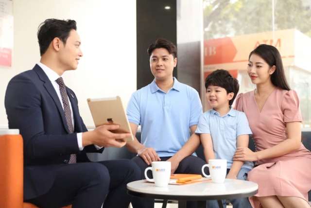 Với giá nhà cao như hiện tại, việc vay để sở hữu ngôi nhà đầu tiên có thể khiến người trẻ đối mặt với bài toán tài chính đầy thách thức.