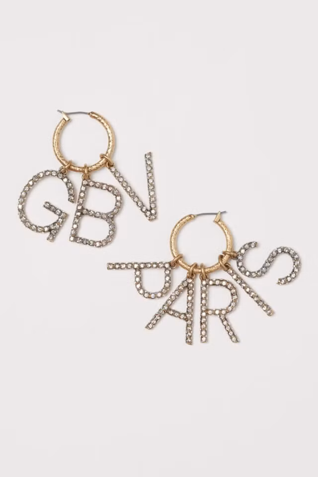 Loat scandal ve mau thoi trang trong nam 2019-Hinh-9