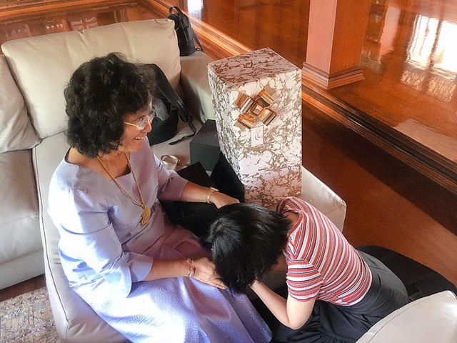 Cuộc sống xa hoa của hot girl Việt trên đất Thái với dàn siêu xe cực phẩm - Hình 5 Cuoc song xa hoa cua hot girl Viet tren dat Thai voi dan sieu xe cuc pham-Hinh-5