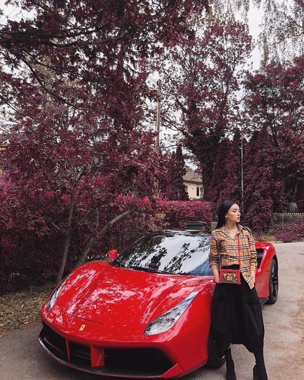 Cuộc sống xa hoa của hot girl Việt trên đất Thái với dàn siêu xe cực phẩm - Hình 7 Cuoc song xa hoa cua hot girl Viet tren dat Thai voi dan sieu xe cuc pham-Hinh-7