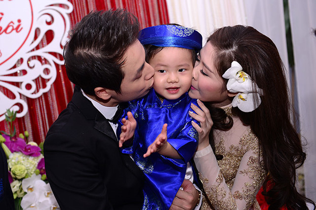 Điểm danh những sao Việt có con rồi mới tổ chức đám cưới - Hình 18 Diem danh nhung sao Viet co con roi moi to chuc dam cuoi-Hinh-18