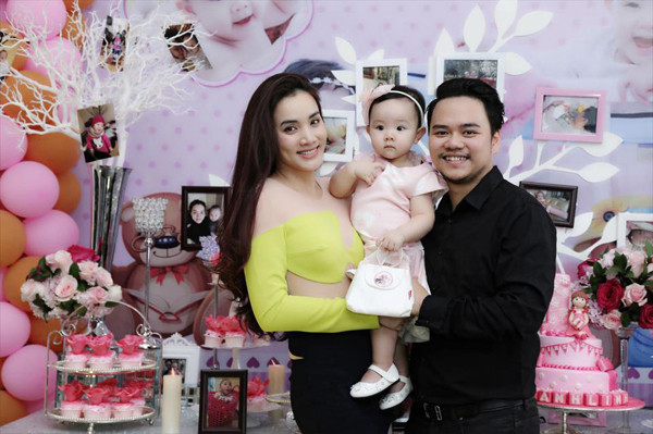 Điểm danh những sao Việt có con rồi mới tổ chức đám cưới - Hình 13 Diem danh nhung sao Viet co con roi moi to chuc dam cuoi-Hinh-13