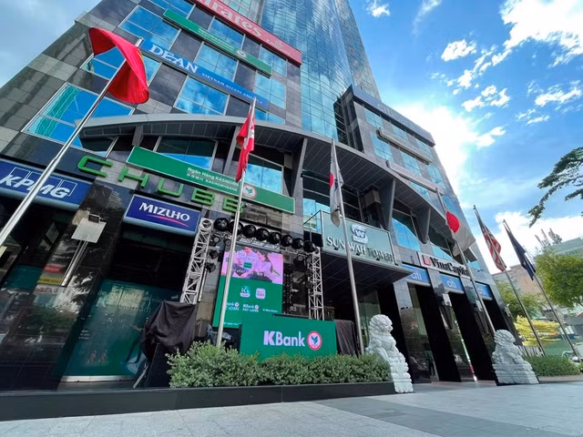 Gui tiet kiem trung han: Chien luoc thong minh cho nguoi ban ron