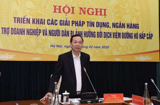 Phó Thống đốc: Thanh khoản đang dồi dào nên ngân hàng không được tăng lãi suất Pho Thong doc: Thanh khoan dang doi dao nen ngan hang khong duoc tang lai suat