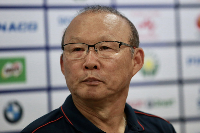 HLV Park: 'Quang Hải có thể thi đấu nếu Việt Nam vào chung kết' HLV Park: 'Quang Hai co the thi dau neu Viet Nam vao chung ket'