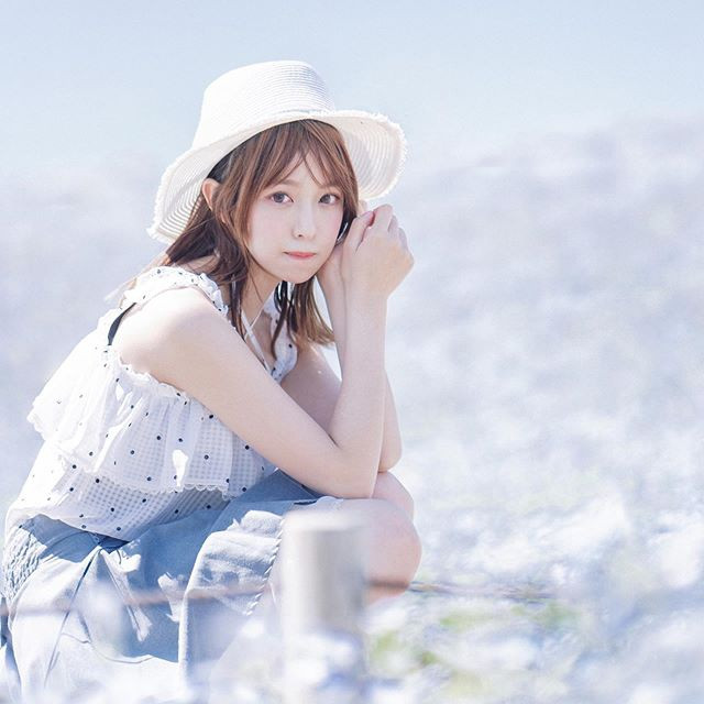 Khoe thân, lộ hình nhạy cảm với bạn trai, nhiều nữ game thủ bị công chúng quay lưng - Hình 3 Khoe than, lo hinh nhay cam voi ban trai, nhieu nu game thu bi cong chung quay lung-Hinh-3